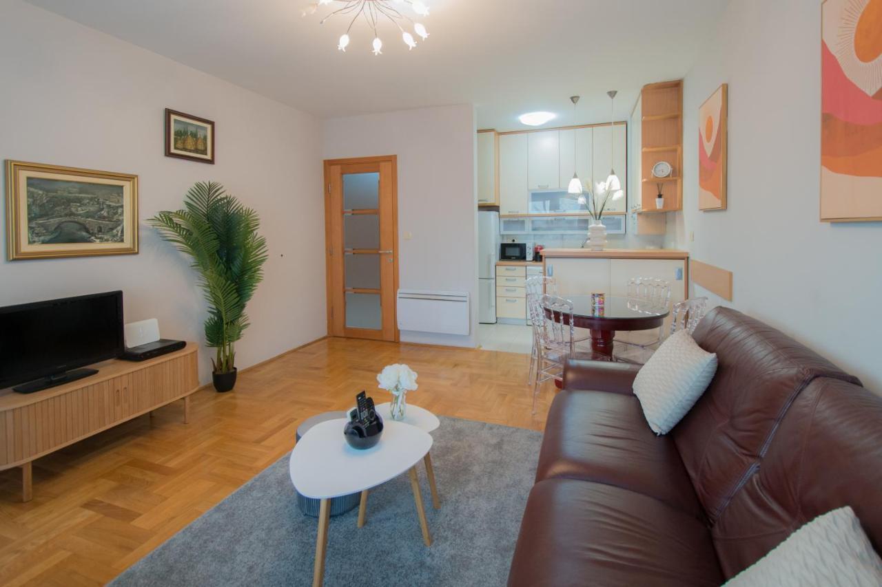 City Nest Apartment Podgorica Zewnętrze zdjęcie